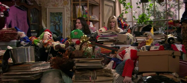 老人囤积癖怎么破,老人家收藏老物件舍不得扔