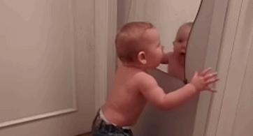 妈妈发现女儿身上有血迹,母亲发现女儿身上散发臭味