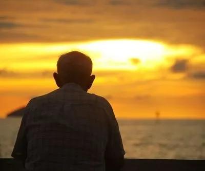 人性的光与暗,我们都可以在*人用成品**店看到