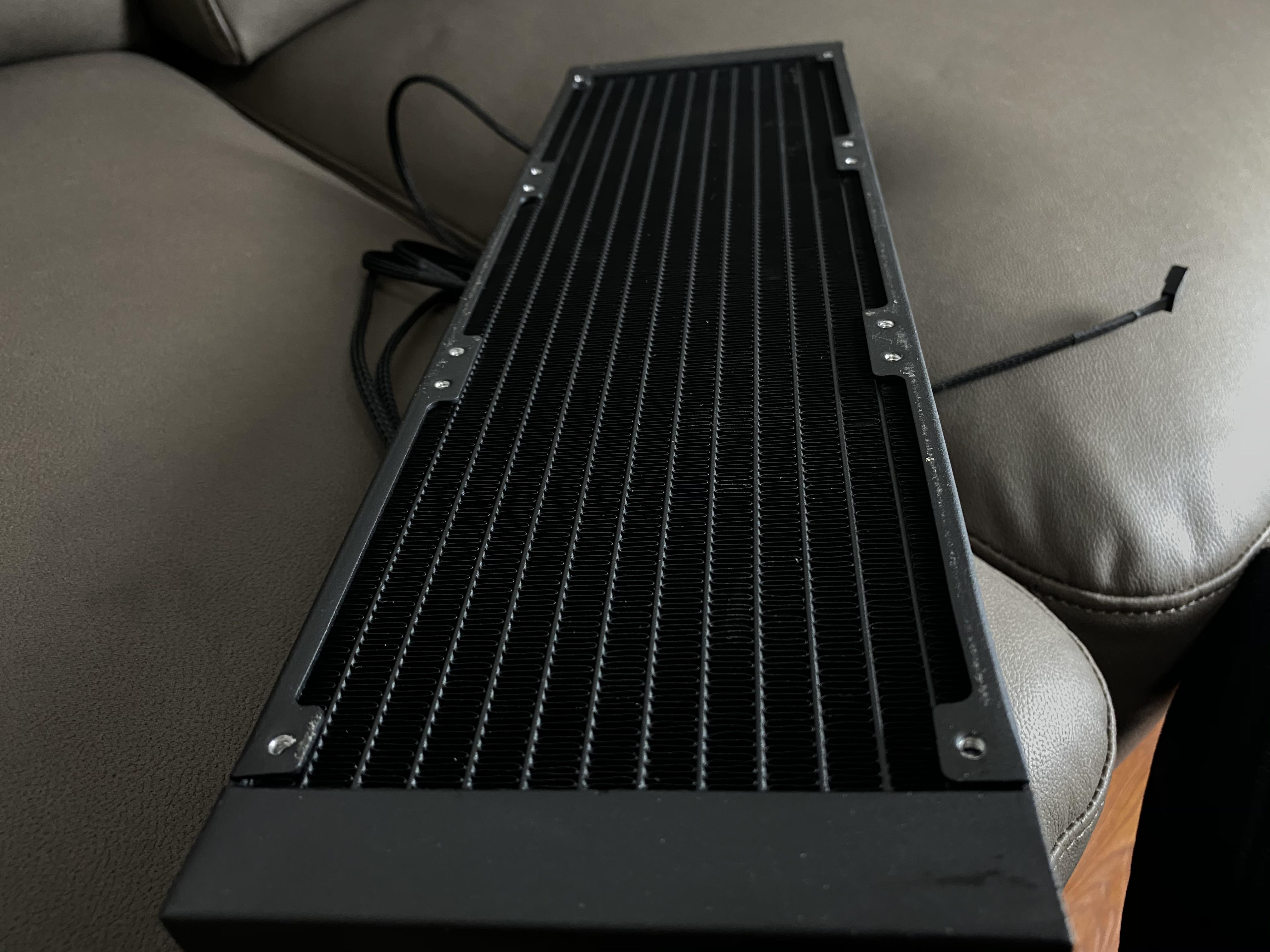 冰神b360水冷散热器评测,amd水冷