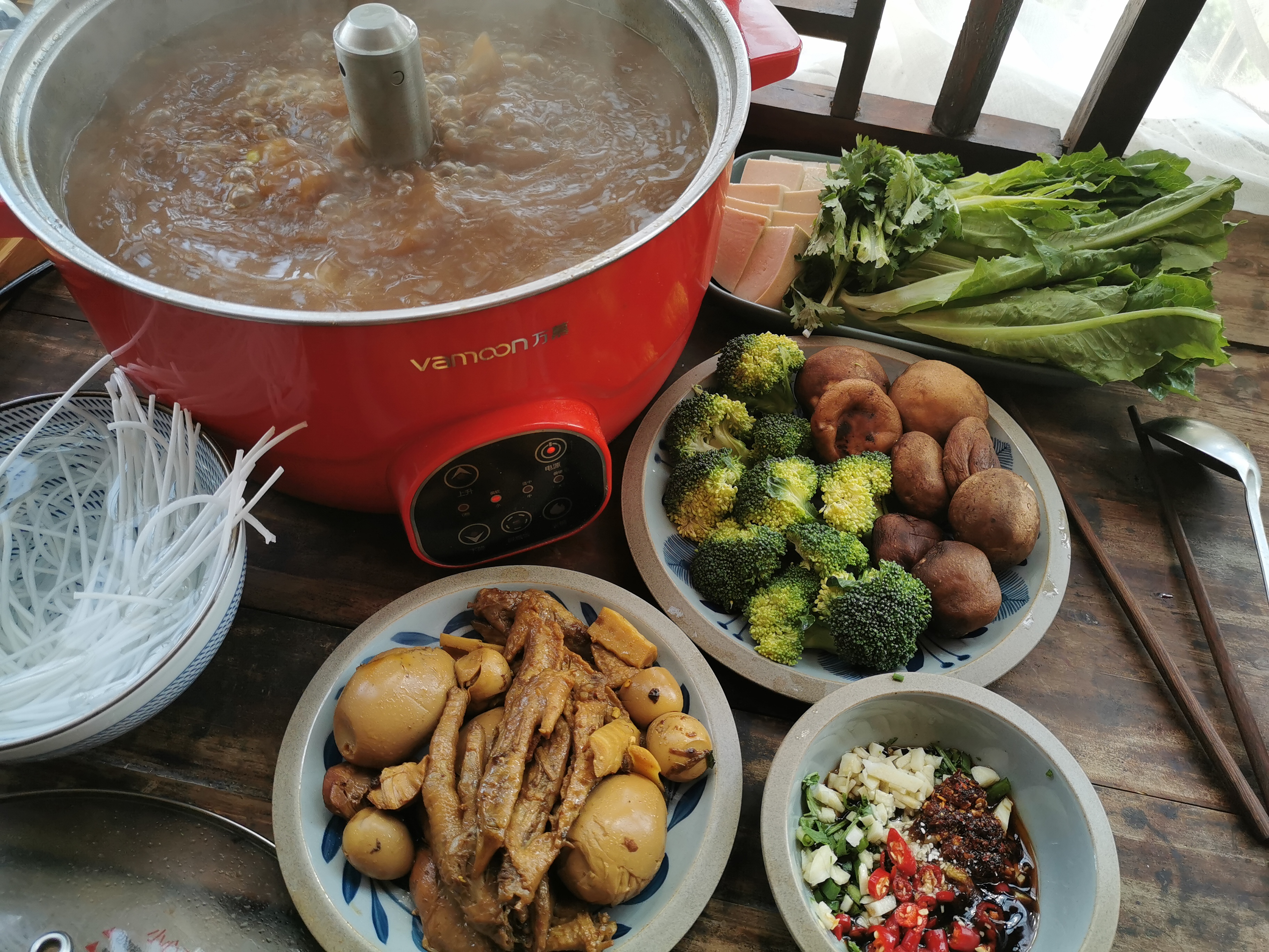 卤肉剩下汁子怎么做好吃,卤肉的汤汁怎么二次使用做面条