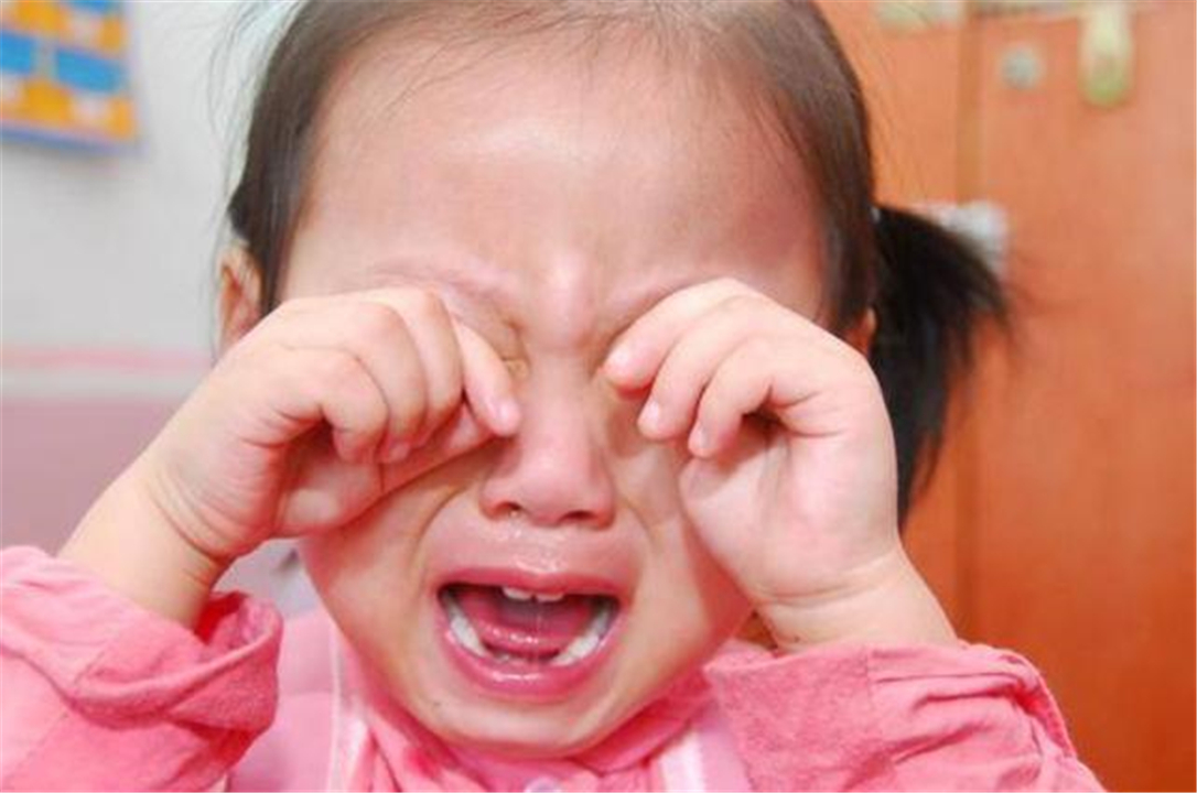 孩子遇事爱哭怎么办,孩子特别爱哭一点小事就哭