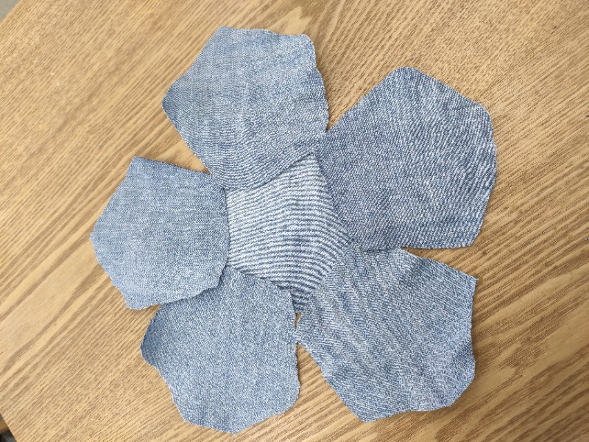 布艺小圆球挂饰,布艺小圆球图片