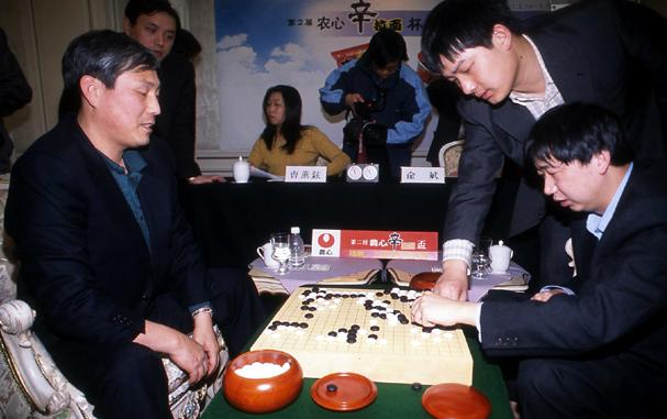 韩国创办“白山水杯”三国元老擂台赛曹薰铉请缨出战