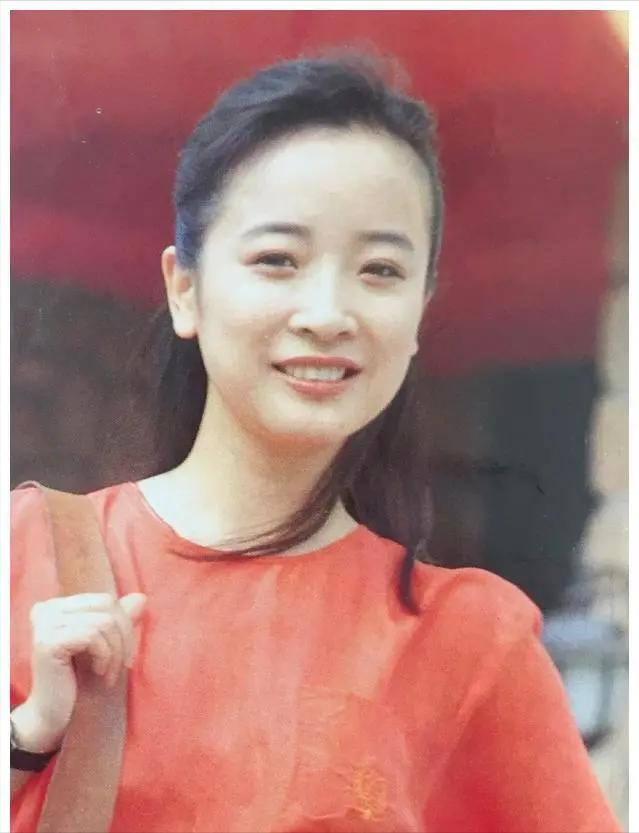 陈小艺有过几次恋情,陈小艺个人资料简介及老公