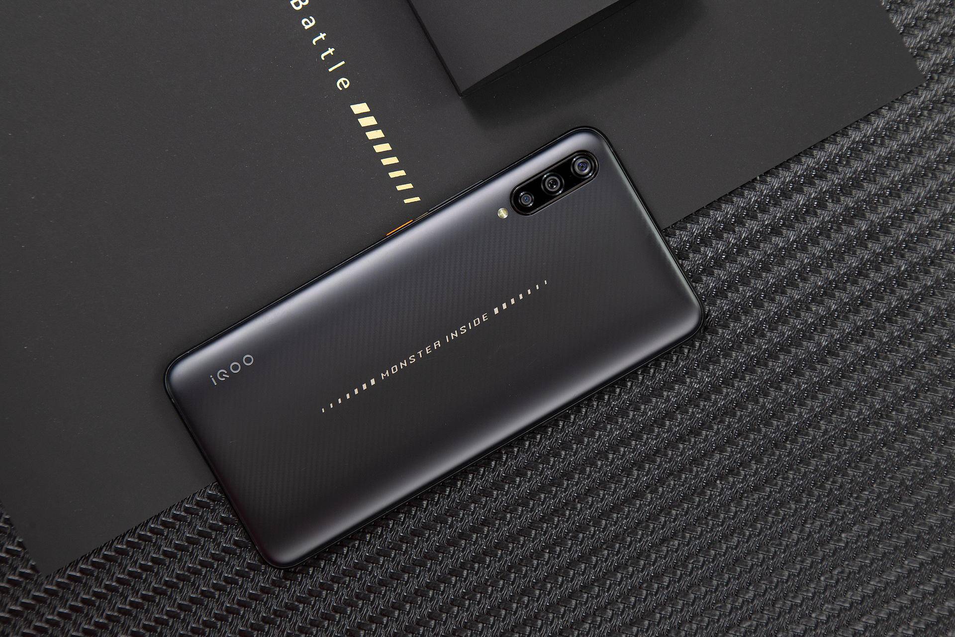 iqoo最值得买的手机400元以内,iqoo2022年最值得买的手机