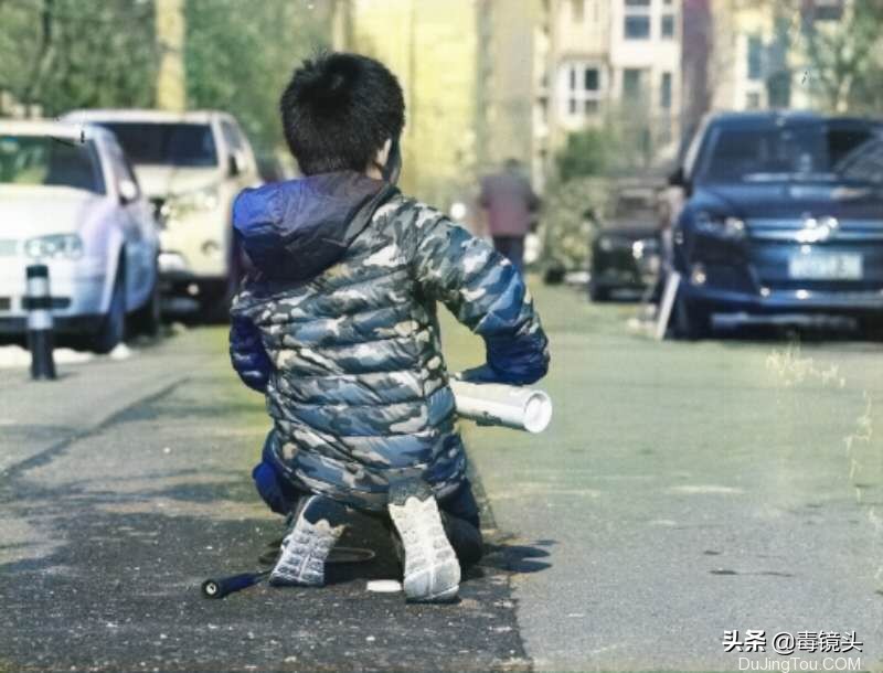 把黑白底片转成彩色照片的方法,底片黑白照片如何修成彩色照片