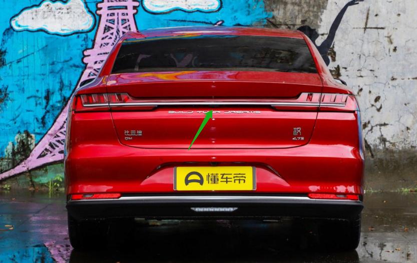 汉dm后备箱卡住东西打不开,汉dm后备箱打不开怎么办