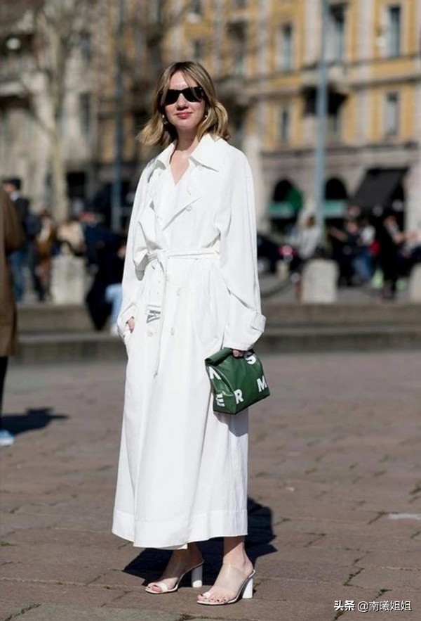 开春必买的外套高级时髦显气质,40岁女士过年外套气质高端穿搭