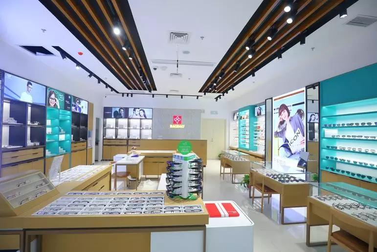 8000员工变点评、抖音、小红书达人，宝岛眼镜疫情期间的背水一战