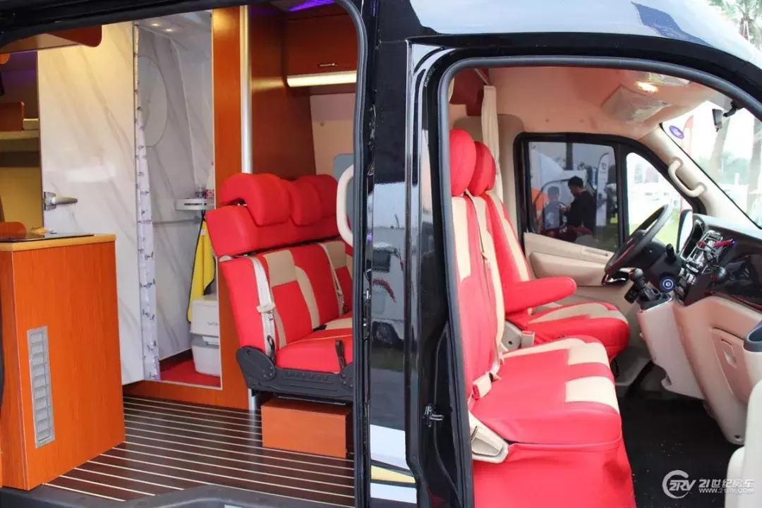高度2.8米以下4座房车最新款,福田4座房车价格