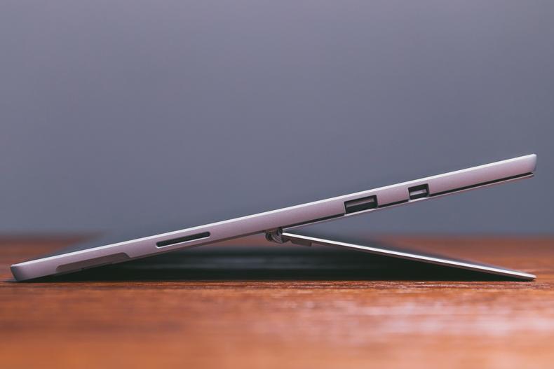 微软surfacepro6可以安装win11,微软surfacepro6可以玩游戏吗