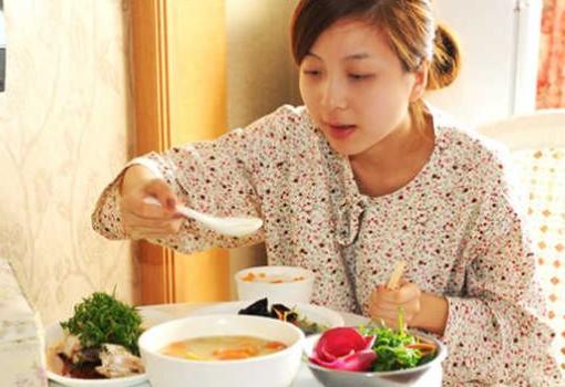 坐月子时不能洗澡,坐月子不能洗澡需要洗浴盆吗