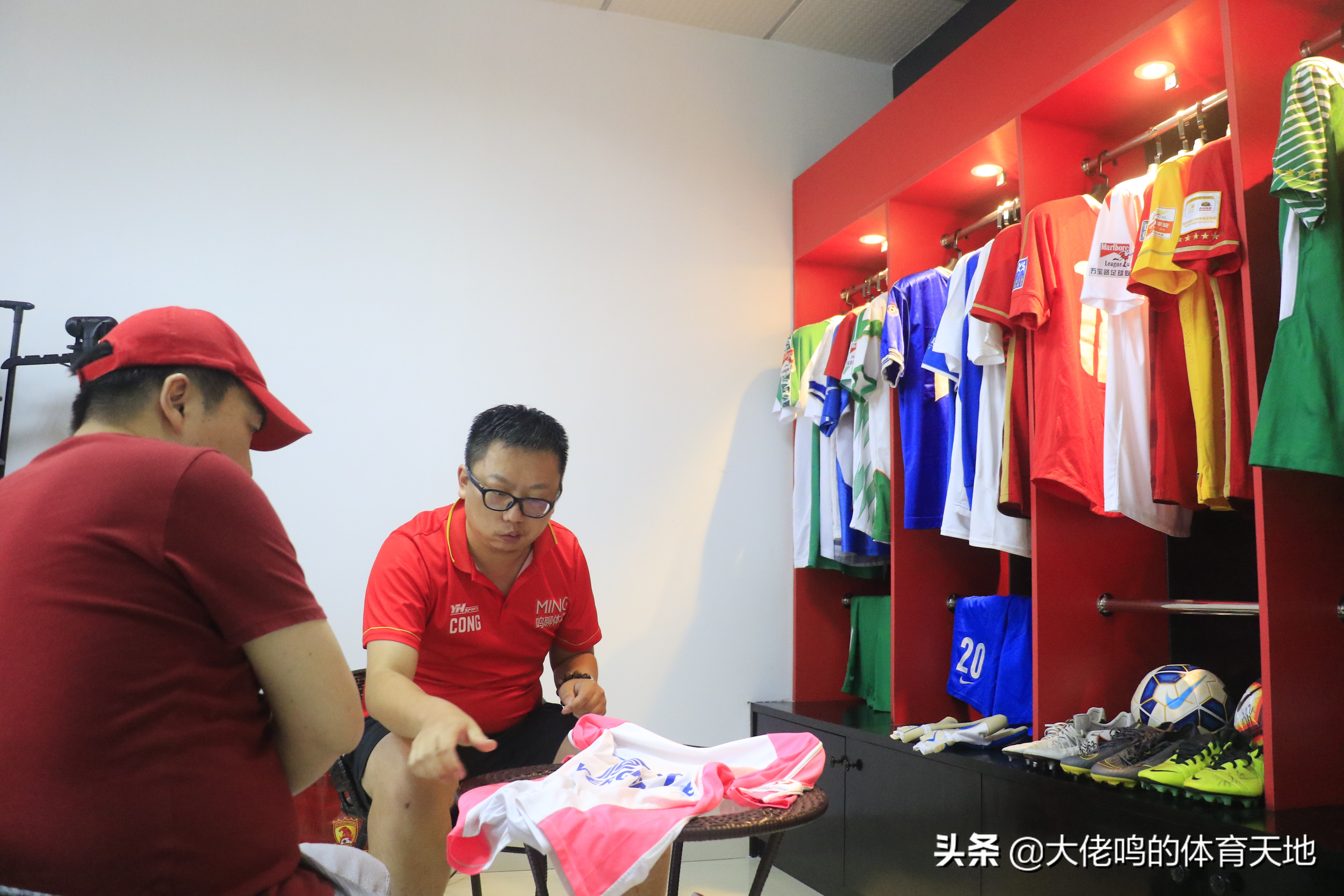 资深广州队收藏玩家测评：铁杆恒迷城哥的心得故事