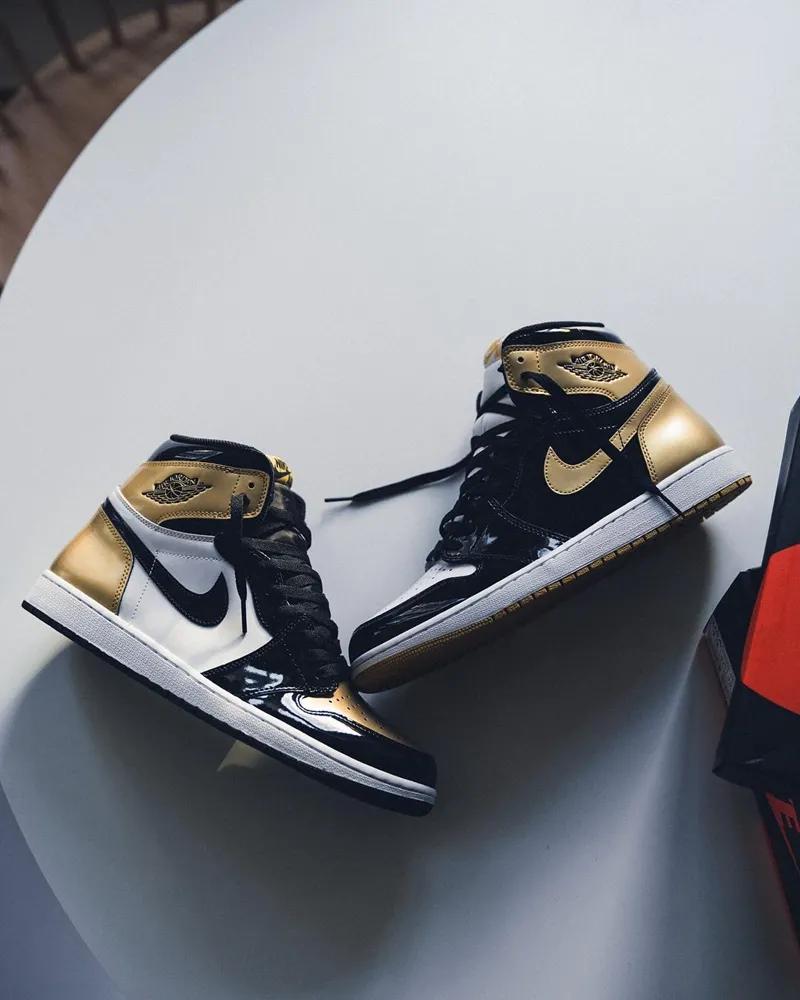 球鞋开胶判刑,球鞋开胶不给退换违法吗