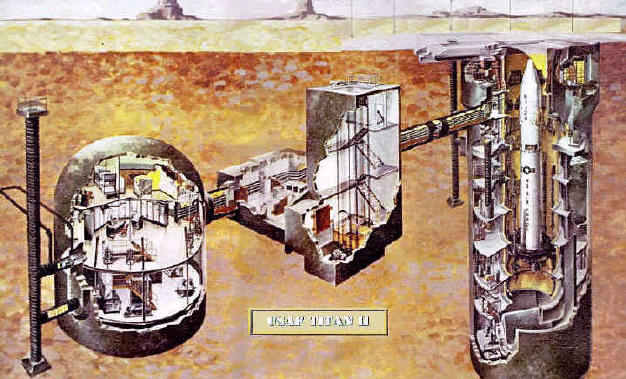 美国第一个核弹,1960年第一颗导弹爆炸图片