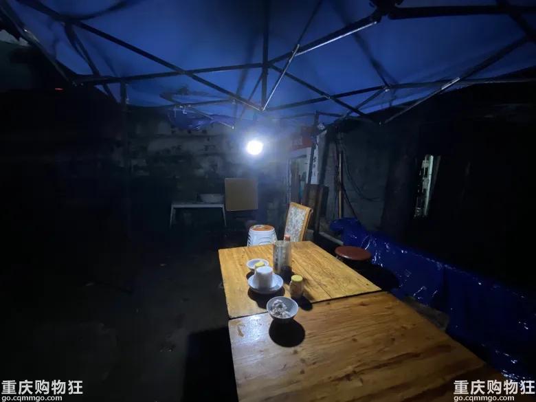 在重庆小面馆当了12小时的“丘二”后，告诉你月入数万的真相