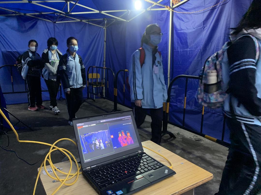 南宁市中小学流感防控直播,广西南宁开学防疫教育局通知