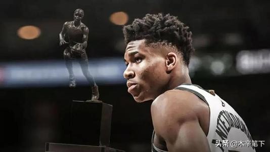 小库里生涯薪资一览表,nba球员得分榜库里历史排名