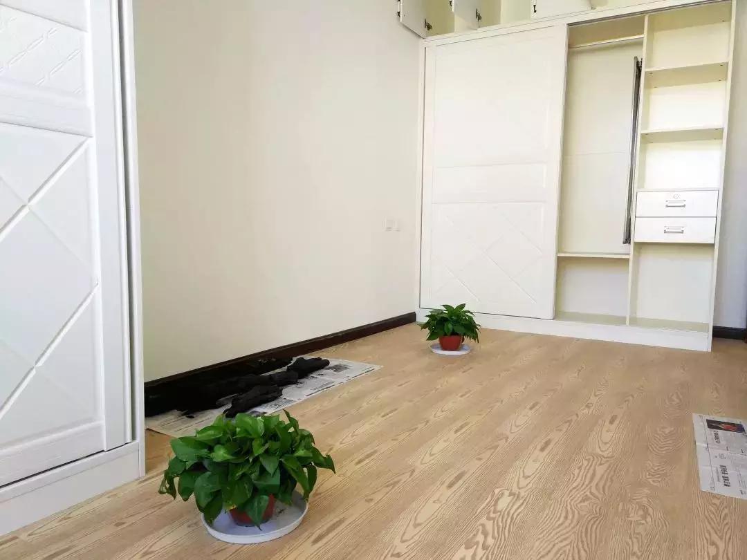 装修完房间很多灰尘怎么办,装修完灰尘该不该装修公司清除