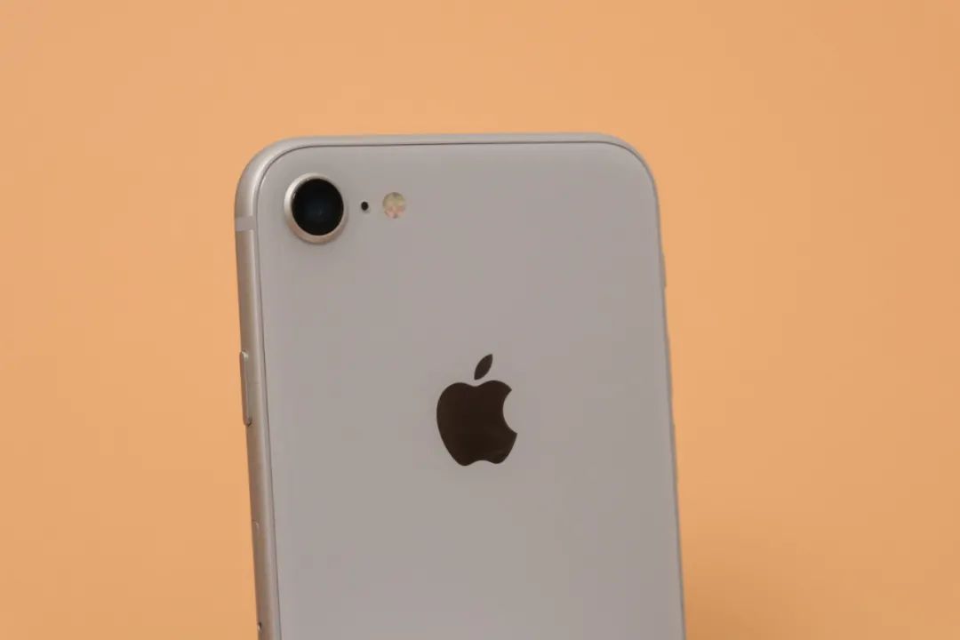 iphone8和iphonexr哪一个好用,iphone8和iphonexr哪个出得早