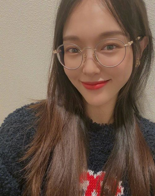 戴眼镜就不能好看吗,眼镜美妆技巧全解析