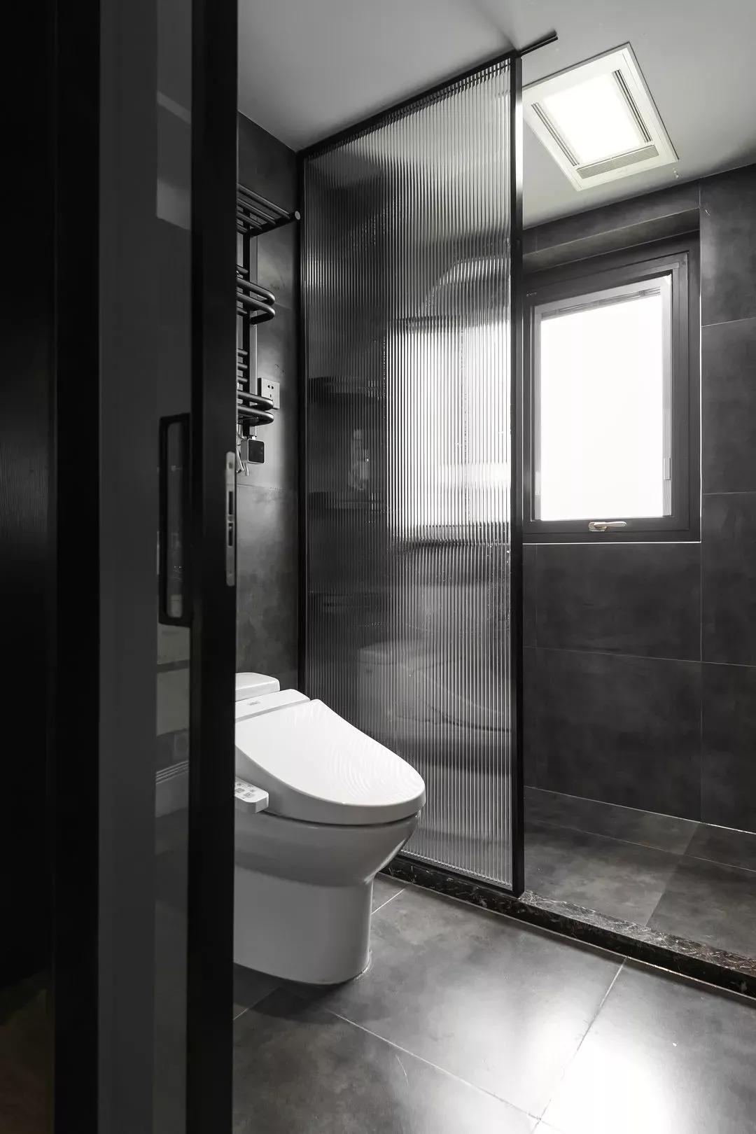 上海65平的小家,上海65平小户型两室一厅住四口人