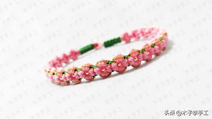 桃花手链编法最简单不用毛线编,手工编织手链桃花编法