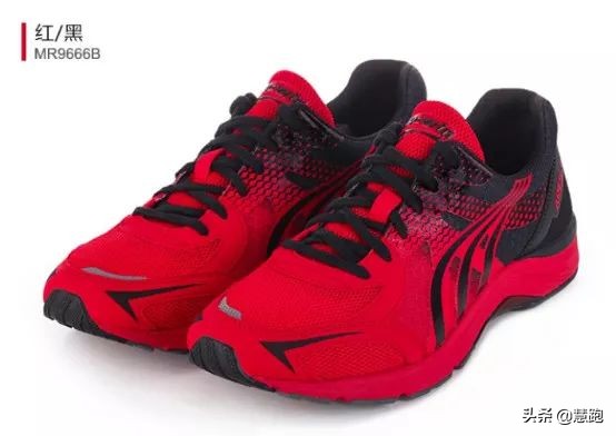 国产跑鞋r2与李宁跑鞋对比,近几年崛起的国产跑鞋品牌