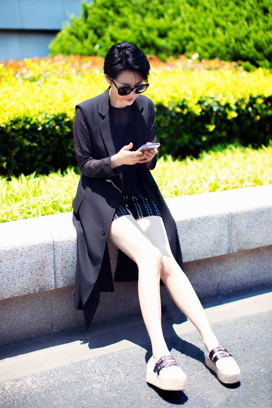 许晴短发惊艳的照片,许晴减龄发型短发