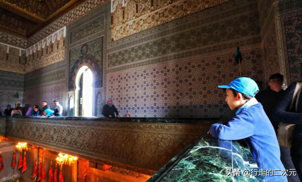 比舍万沙夫更美的“蓝城”,大西洋的风就在耳边吹过,还可以吸猫