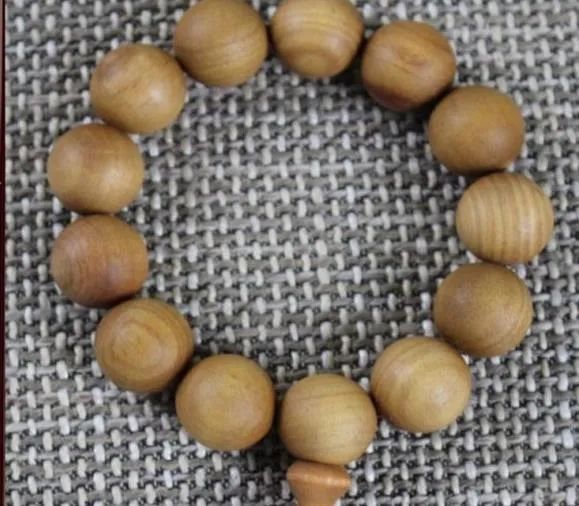 带点香味不掉色的手串有哪些,带香味比较好盘的手串