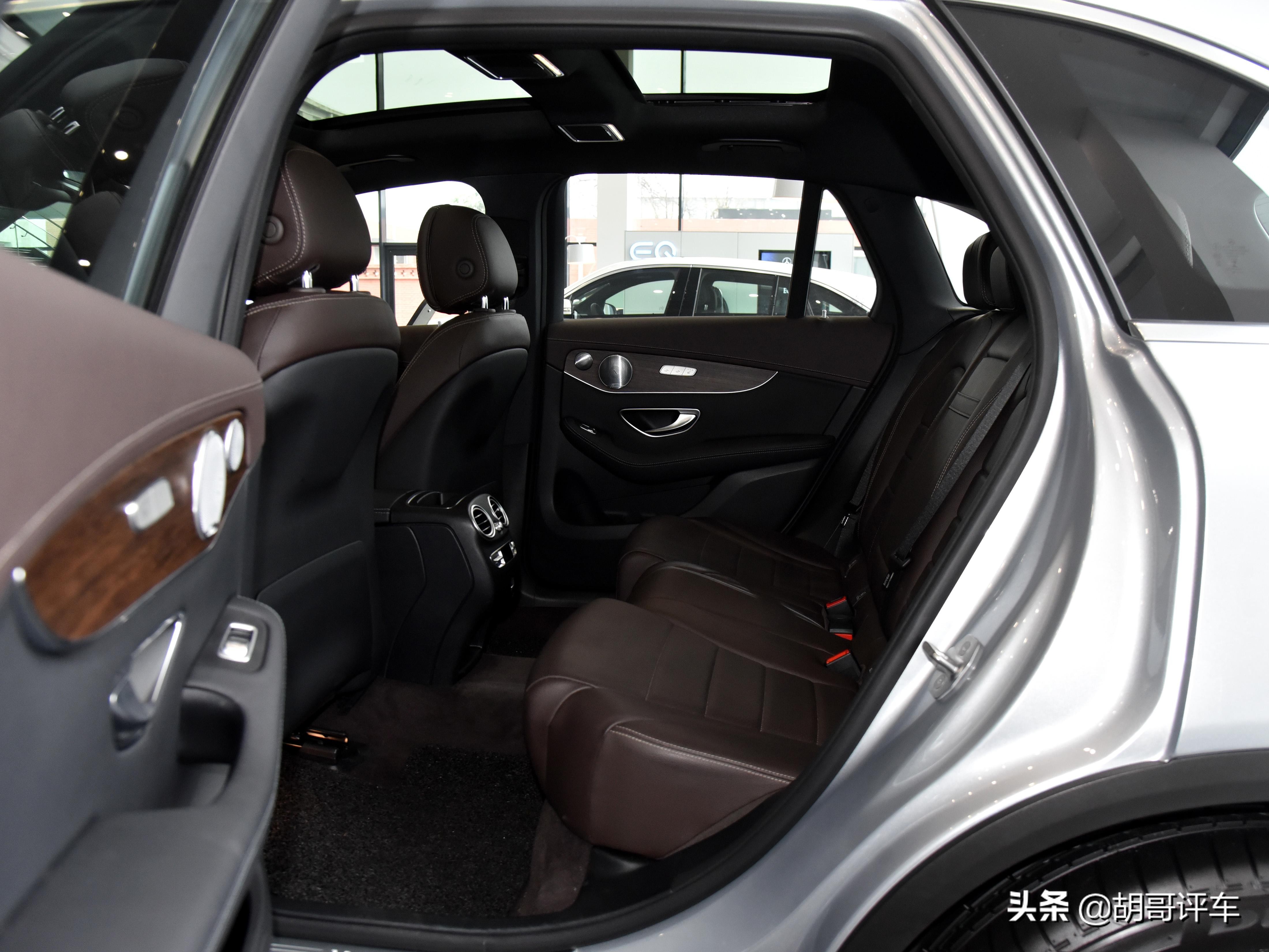 2.0t的奔驰glc油耗图片,奔驰glc动力197马力与258马力的区别