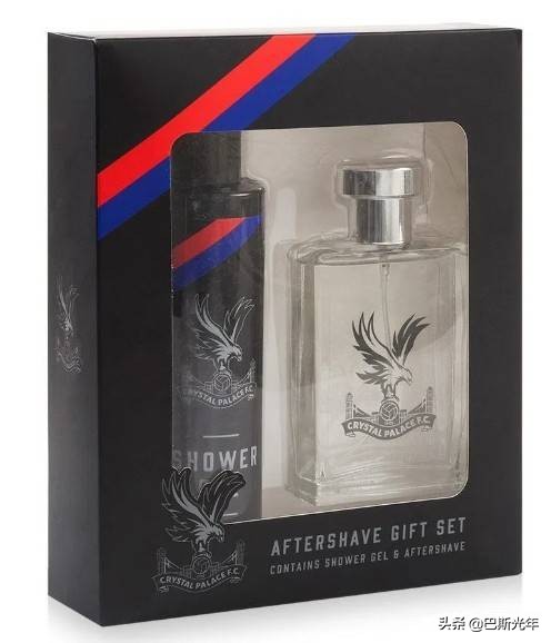 英超各球队争奇斗艳，还有没有更丑的？情侣可慎重买连体毛衣啊！