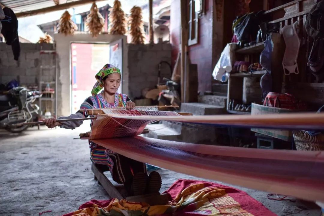 秒杀HM和LV，这个做了10年环保时尚的国货，竟然无人知晓？