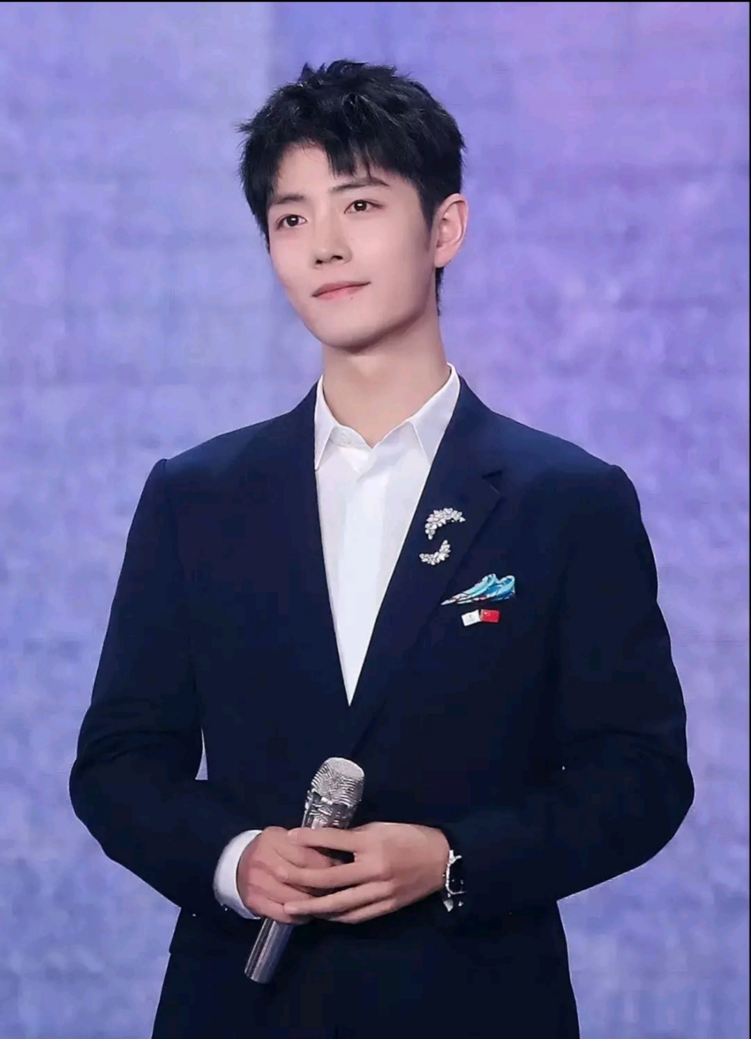 肖战发文告别角色,忘记拥抱肖战