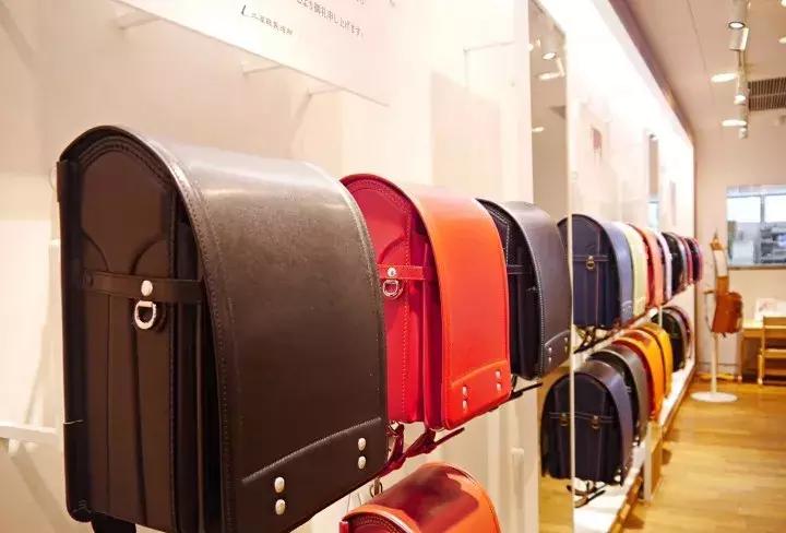 日本小众潮牌质感包,日本本土潮牌包