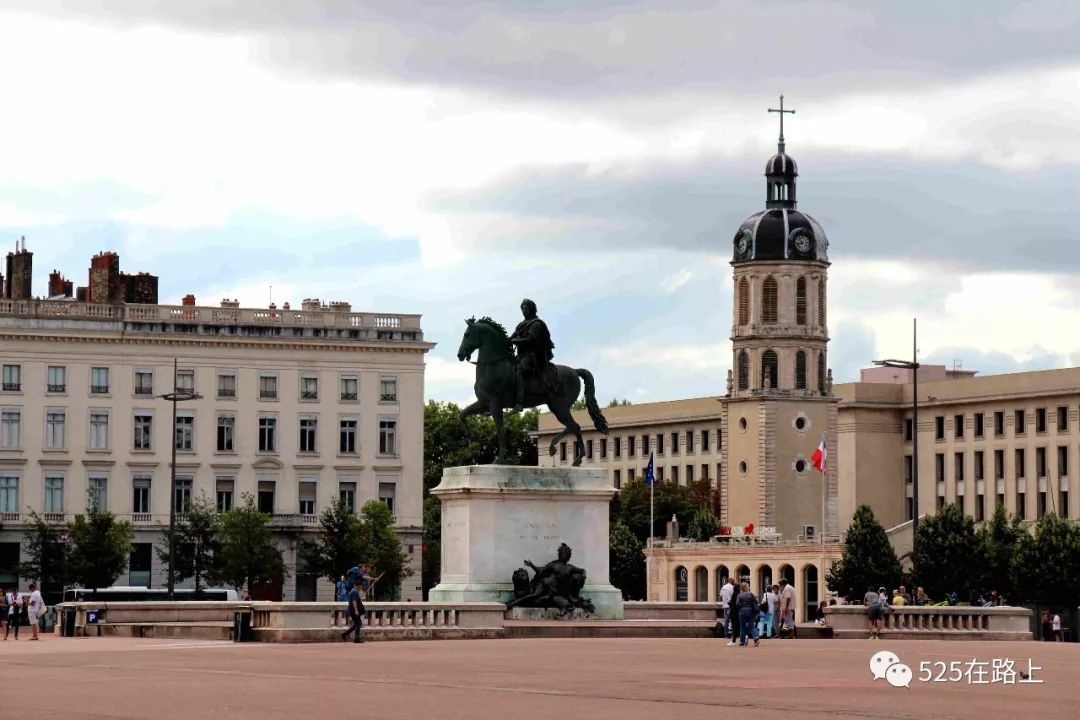 法国的一些常识,法国式开门法