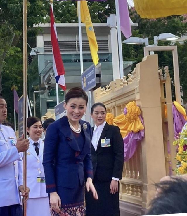 泰王后西拉米,泰王室王后