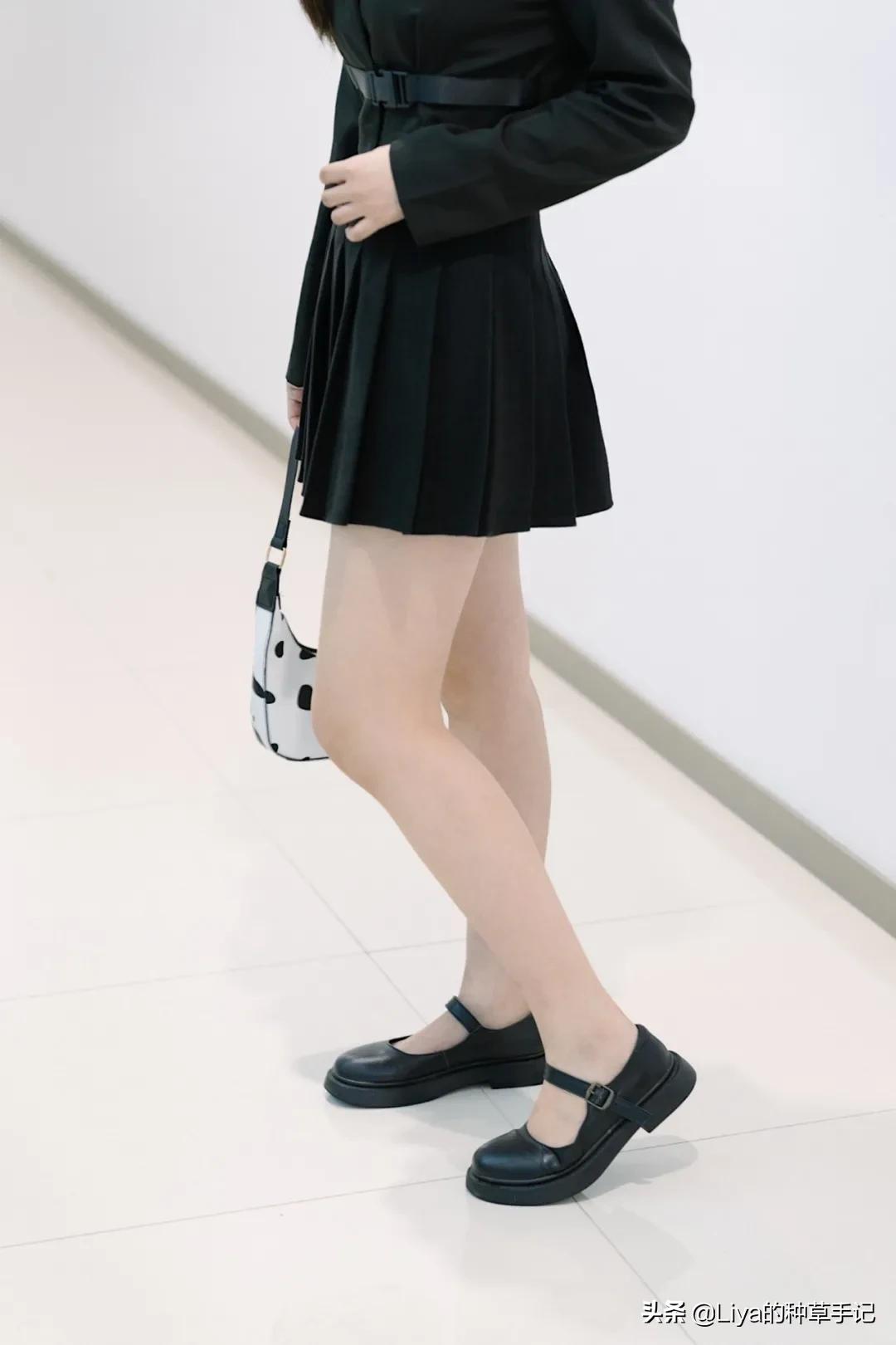 今秋必穿这3双鞋时髦炸了,今年流行这5款鞋时髦高级