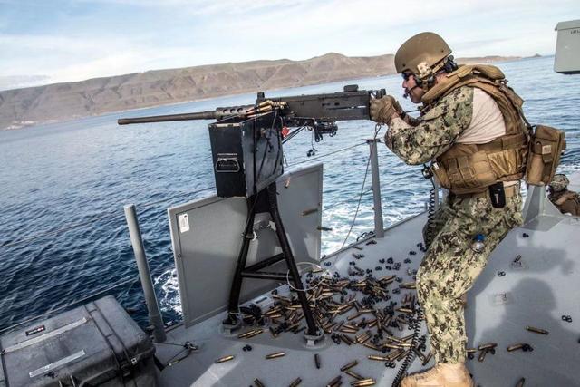 全副武装特种兵都有什么装备,特种兵的装备到底怎么装备才帅