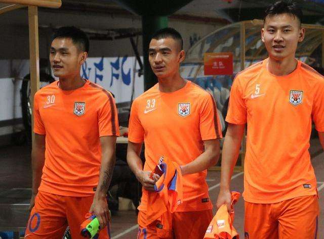 探讨！为何李霄鹏帅位稳如泰山，山东鲁能没看错他