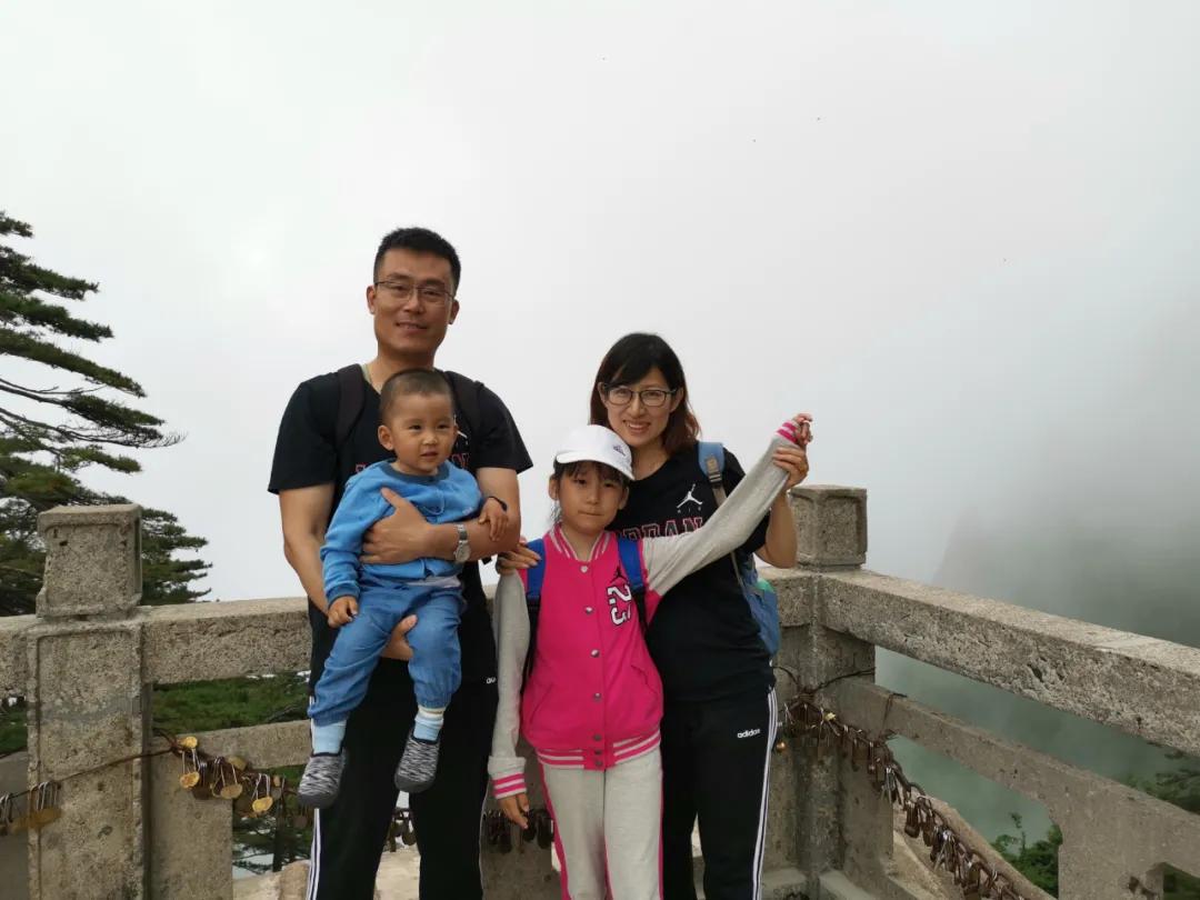 以爱育人温暖童心,以爱育人暖童心