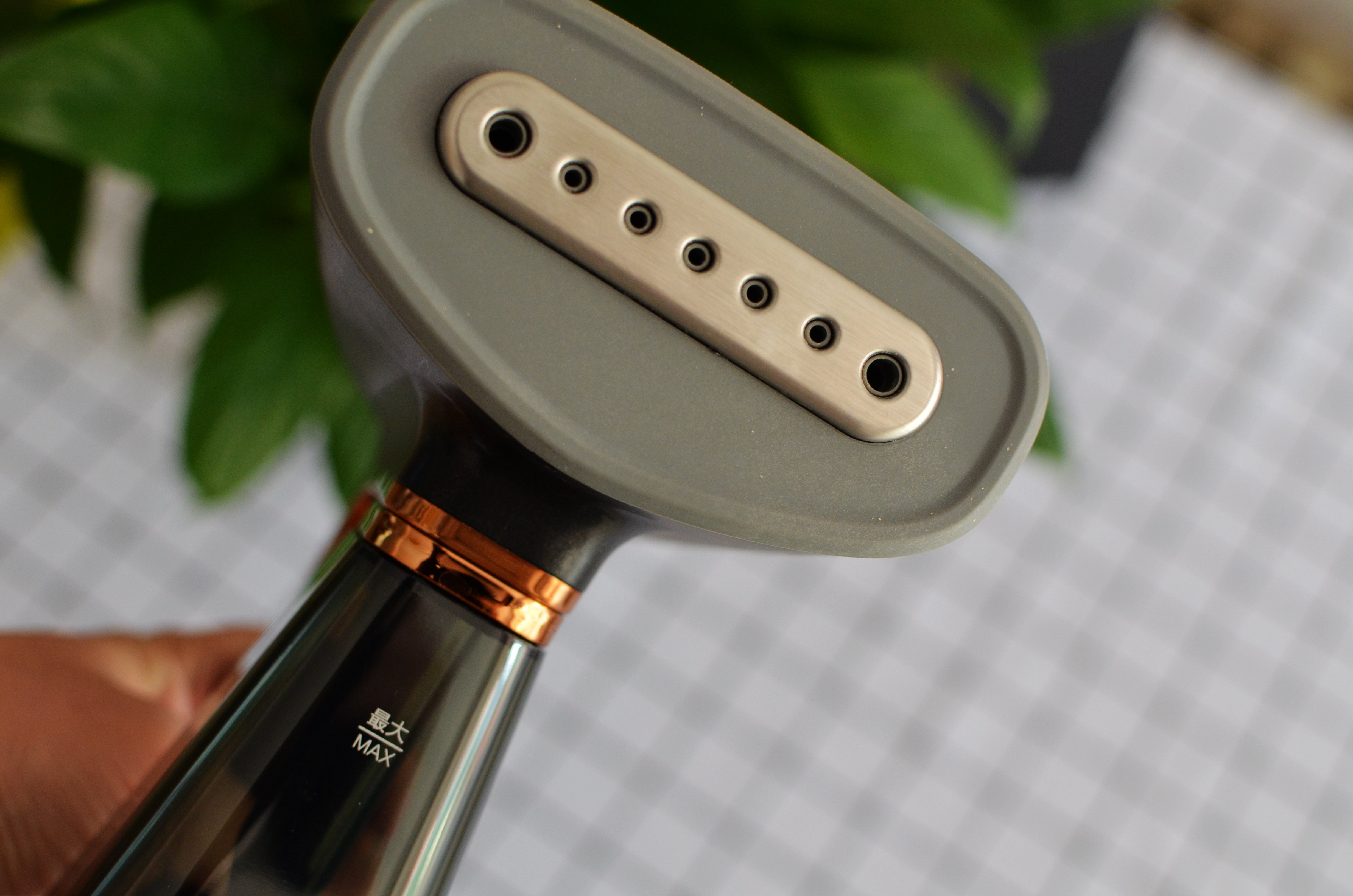 售价399元!卓力出品,熨烫+高温消毒,衣未挂烫机体验