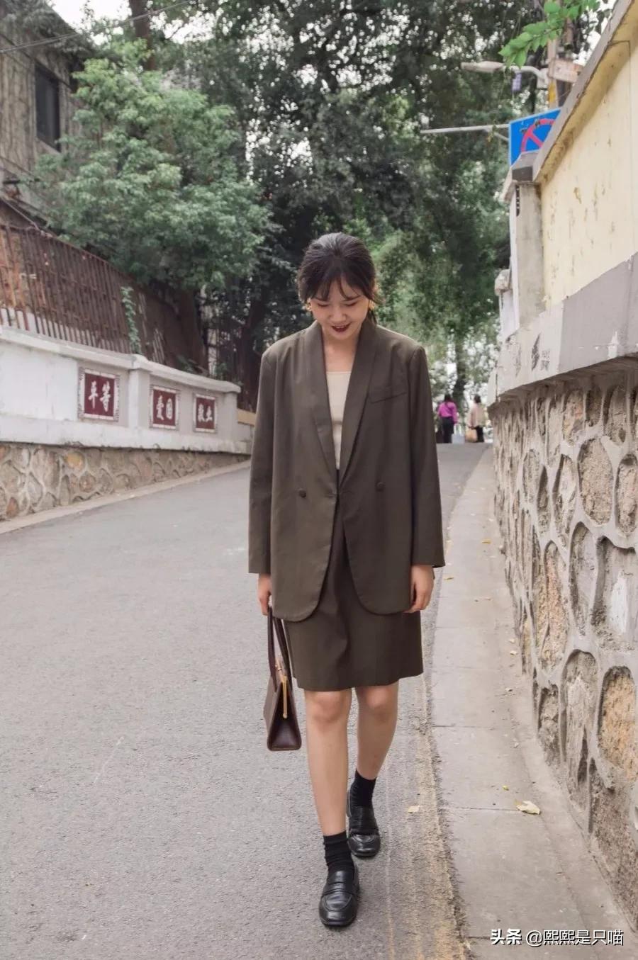 如何搞定冬日穿搭这些搭配就够了,秋日值得入手的9套显气质穿搭