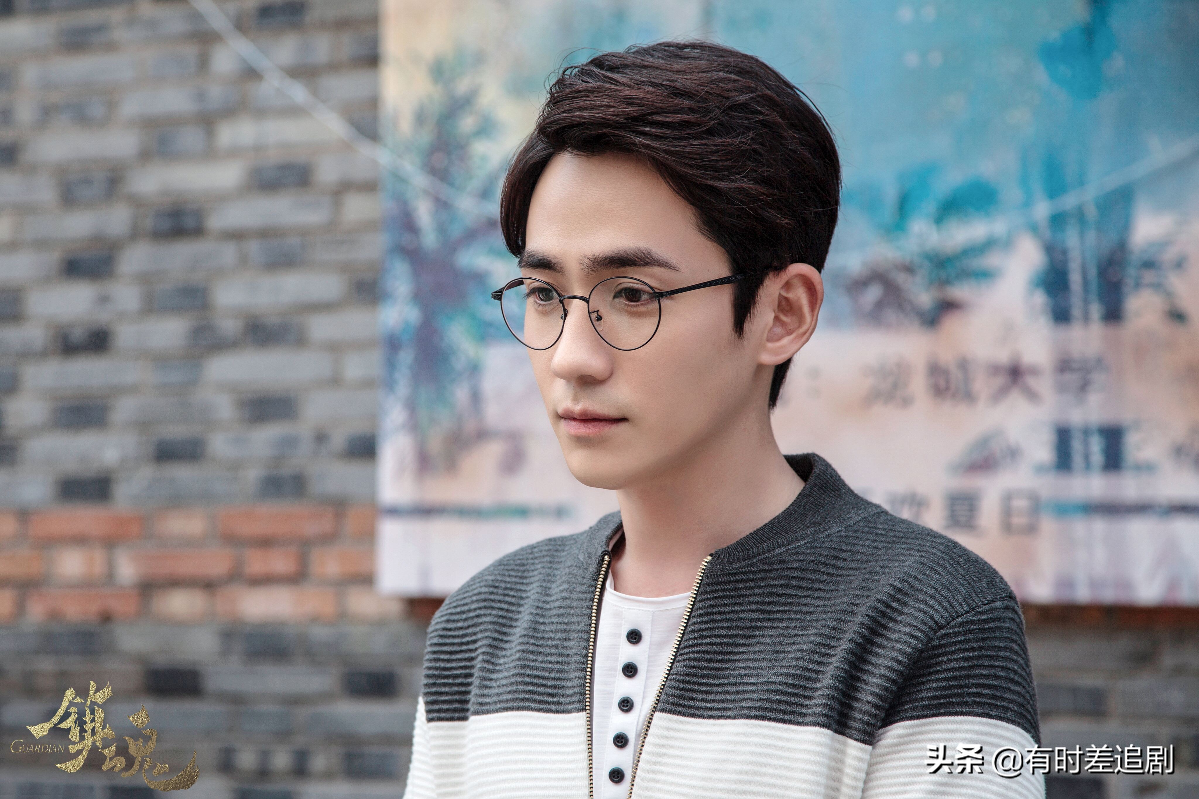 2022年朱一龙火到什么程度,19到33岁的朱一龙