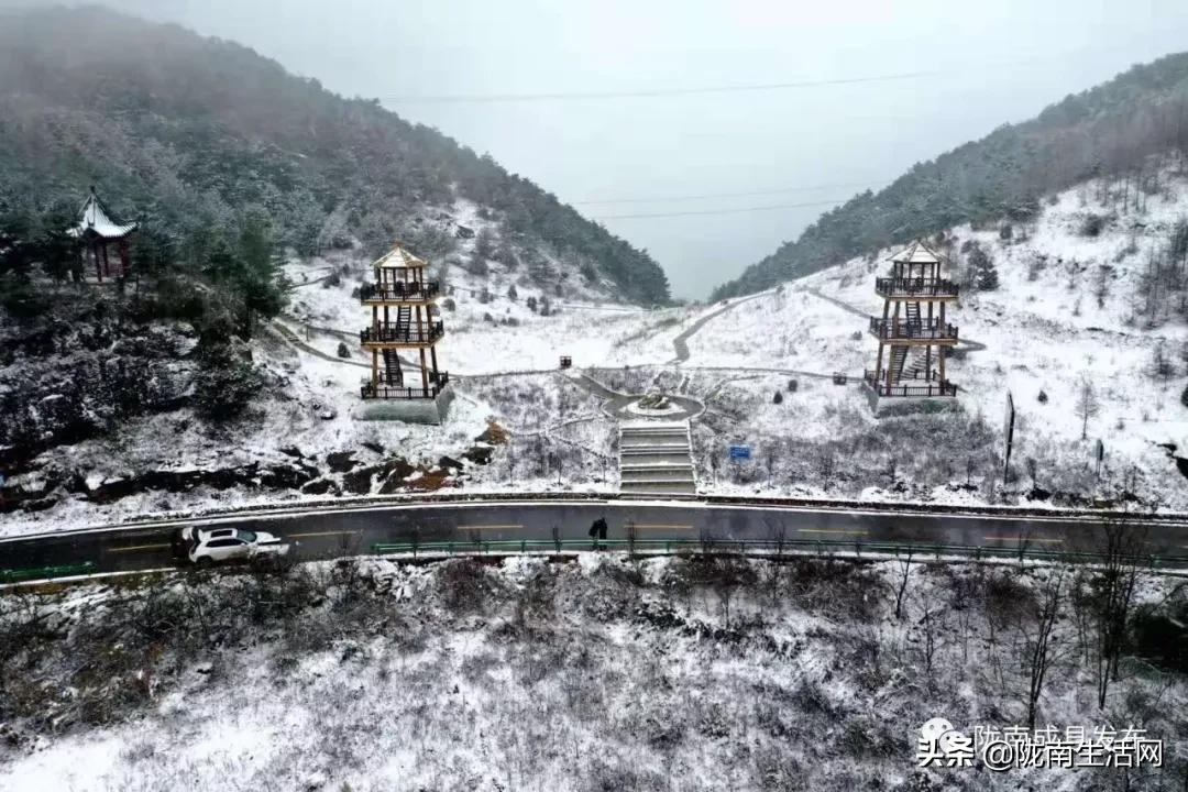 我叫成县，这是我2019年的自拍照