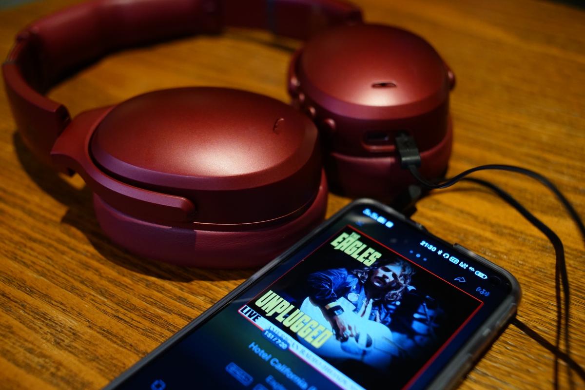 降噪耳机高频率轰鸣,骷髅头耳机skullcandy降噪