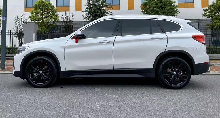 不一样的体验全新宝马x1实拍,宝马x110年值得多少钱