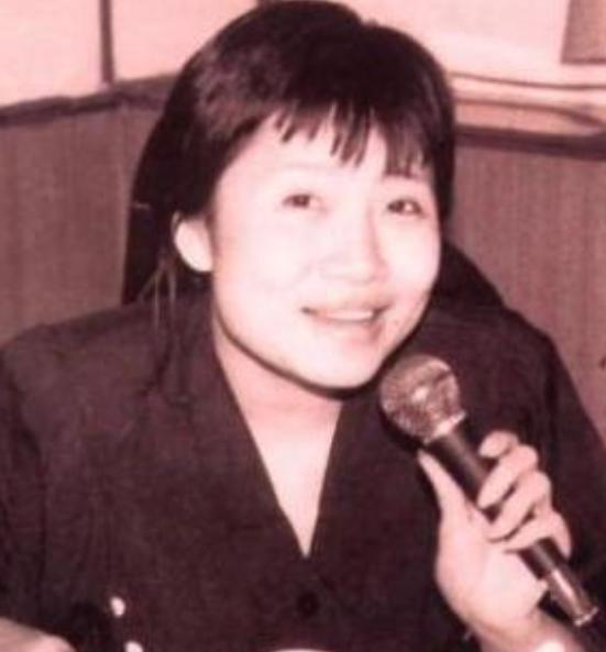 李娜经历了哪些事,李娜的整个人生过程